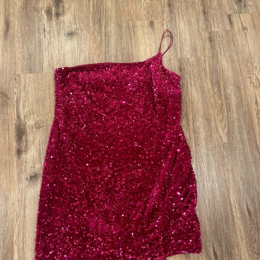 Size 20 Midnight doll sparkly magenta dress